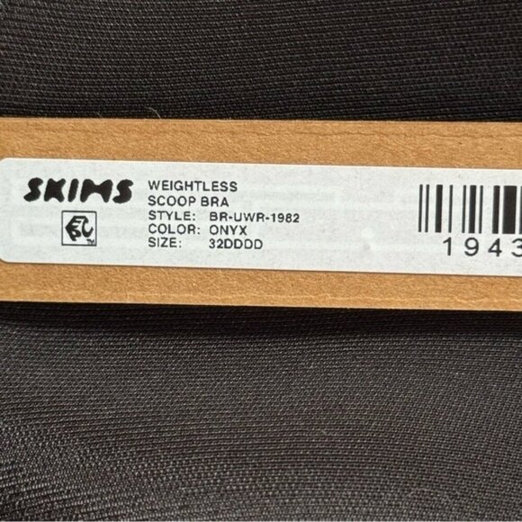 Skims 32DDDD Weightless Scoop Bra Onyx Black NWT $58 MSRP - Picture 2 of 6